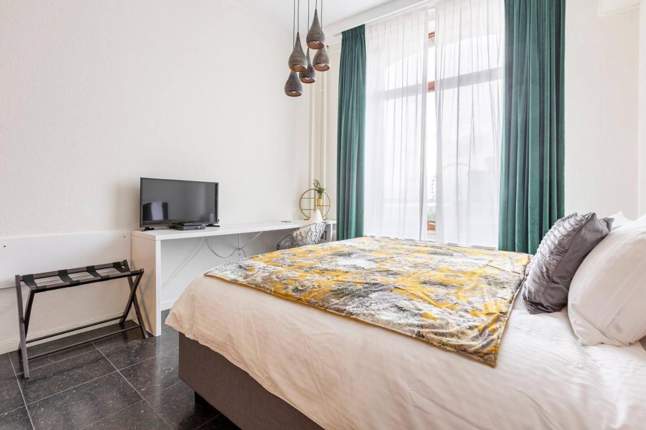 Riverview Studio In Historical Heart Of Antwerpen Eksteriør billede